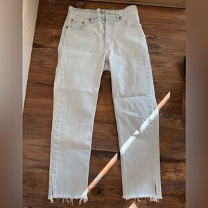 Levi’s 501 light blue wash - cropped